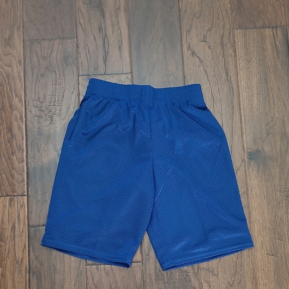 💰 NWT Athletic Works boy's navy blue mesh shorts size Small (6-7) - Picture 1 of 5